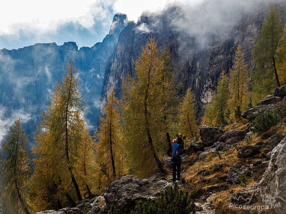 Ferrata Brigata Tridentina, Dolomitas, Alpes, Italia