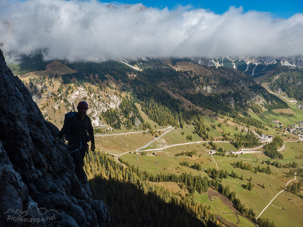 Ferrata Brigata Tridentina, Dolomitas, Alpes, Italia