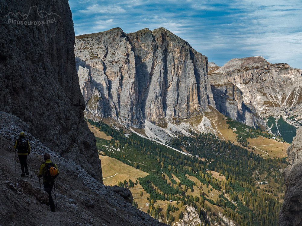 En la ferrata Brigata Tridentina. Dolomitas