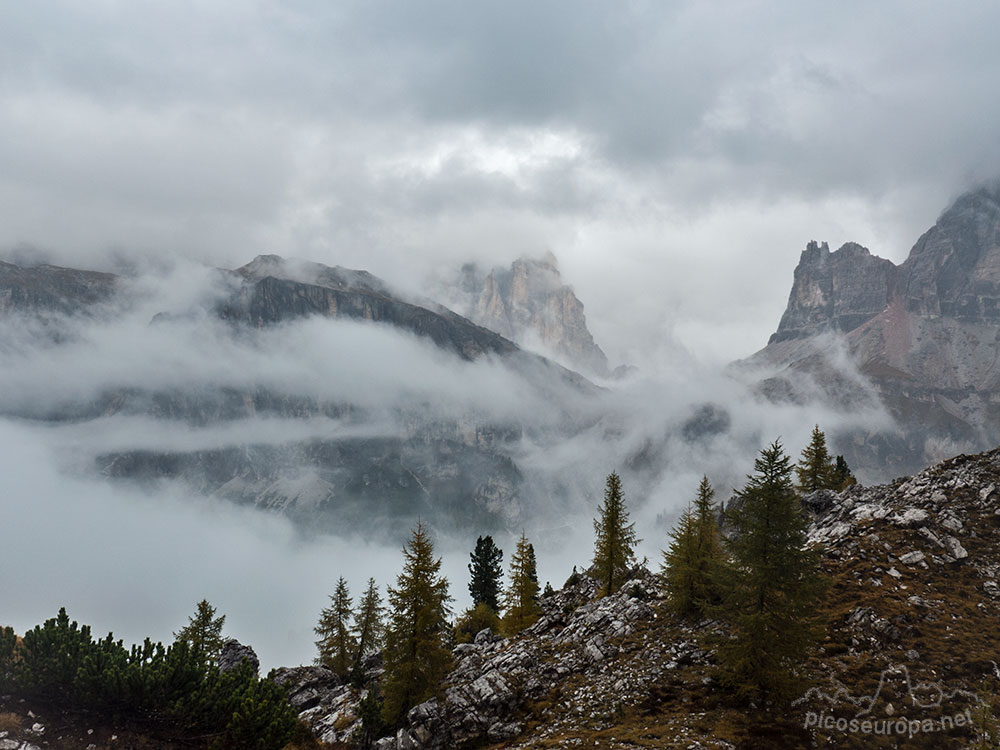 Cinque Torre, Dolomitas, Alpes, Italia