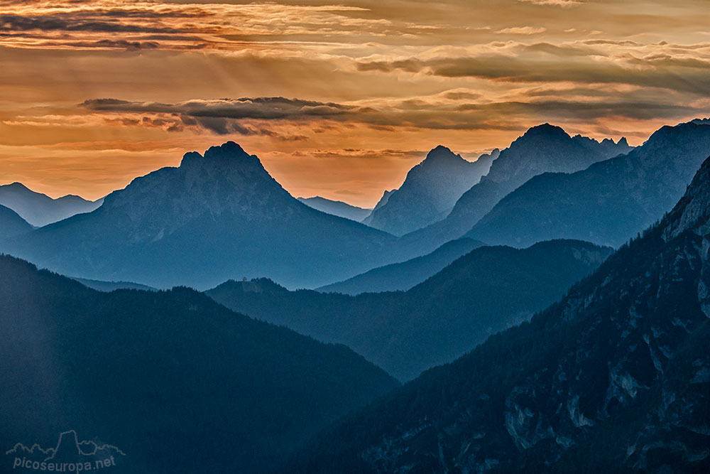 Subiendo al Lago Sorapis, Dolomitas