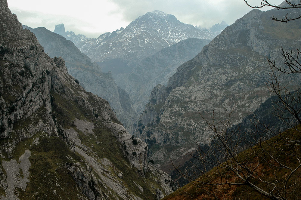 Invernales de Vanu y barrio de Muniama, Arenas de Cabrales, Asturias, Picos de Europa