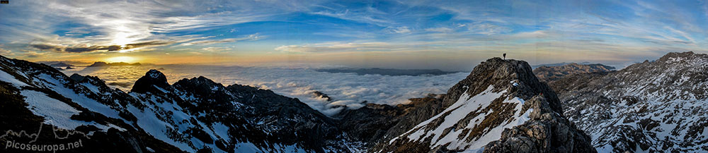 Los Argaos situados encima del refugio de Vegarredonda, Macizo Occidental (Cornión) de Picos de Europa