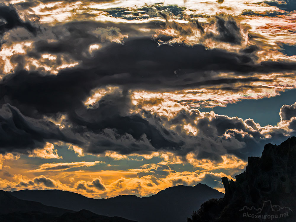 Foto: Puesta de sol en la zona de Cap de Creus, Mediterraneo, Catalunya