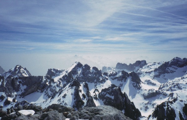 Desde Torre Cerredo Torre Bermeja y Torre Coello