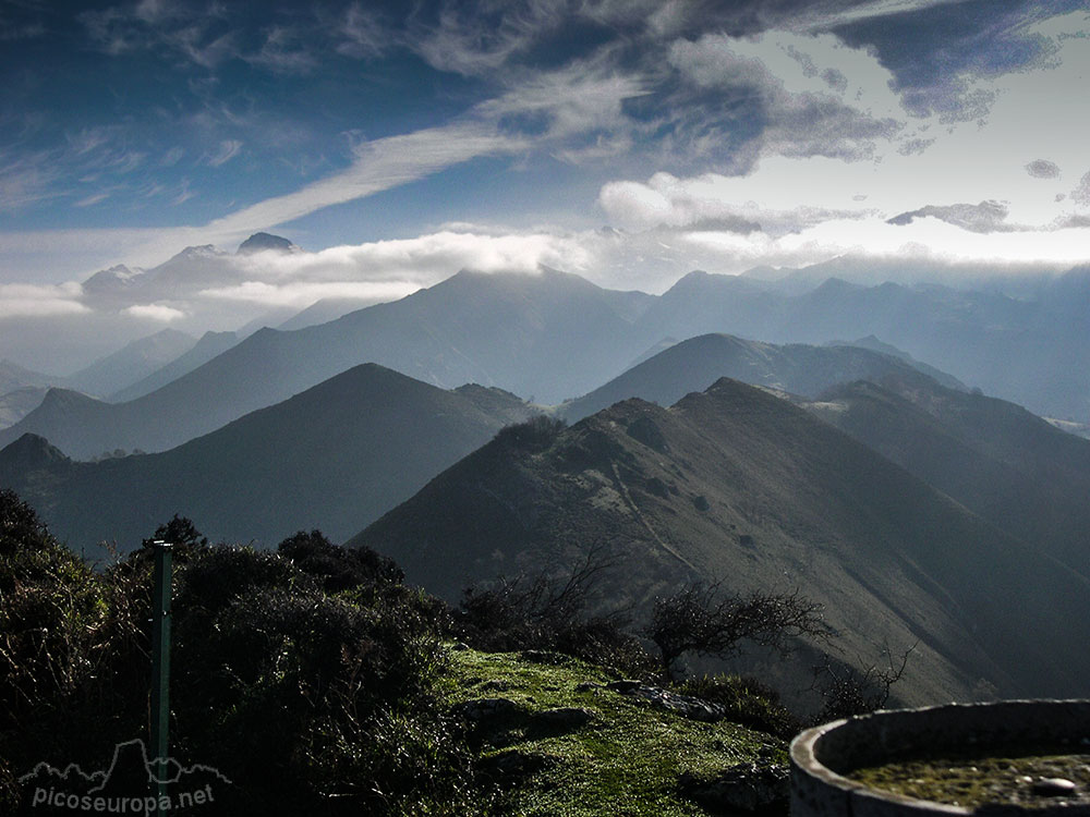 Paisaje desde el Pico de la Cruz de Priena