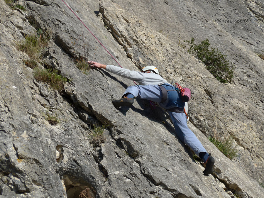 Escalada en Aiztondo, Uharte-Araquil, Navarra