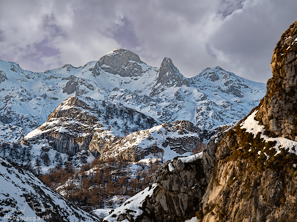 Foto: Atardecer desde los lagos de Covadonga, Parque Nacional de Picos de Europa, Asturias