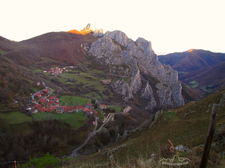 Foto: El Pueblo de Cucayo, La Liebana, Cantabria