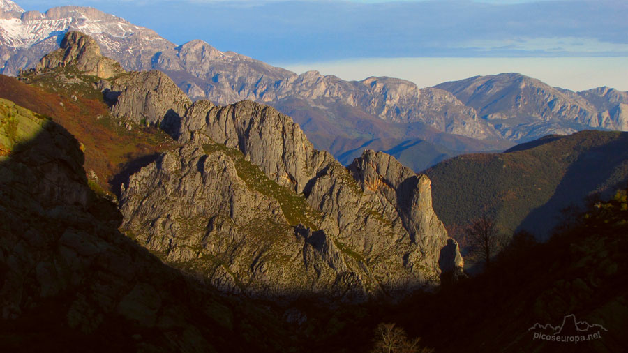 Peña de la Hoz desde collado Lamoa, La Liebana, Cantabria