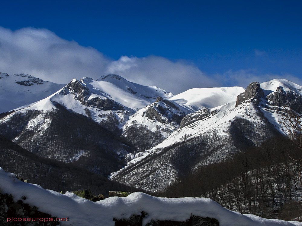 Ruta de Espinama a Peña Oviedo, La Liebana, Cantabria, Picos de Europa, España