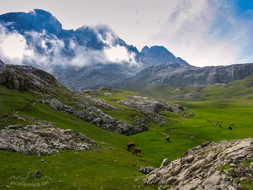 Vega de Liordes, León, Parque Nacional de Picos de Europa