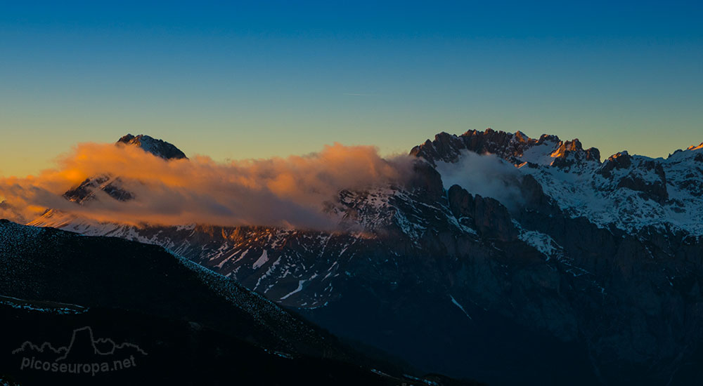 La vertiente lebaniega de los Picos de Europa vistos desde el Collado de Llesba, Liebana, Cantabria