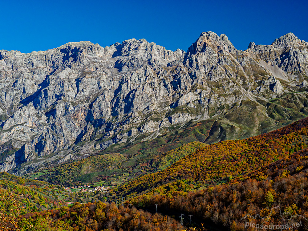 Foto: Macizo Central de Picos de Europa con el Friero desde el Mirador del Puerto de Panderruedas