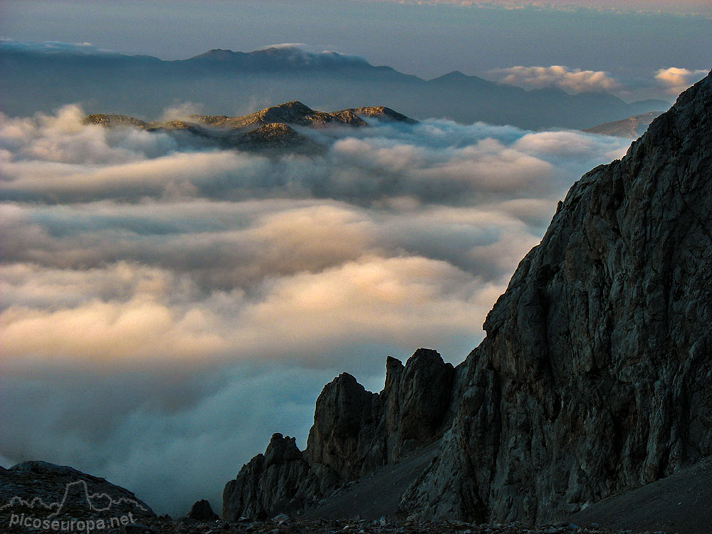 Foto: Subiendo a la Vega de Urriellu, Picos de Europa, Asturias