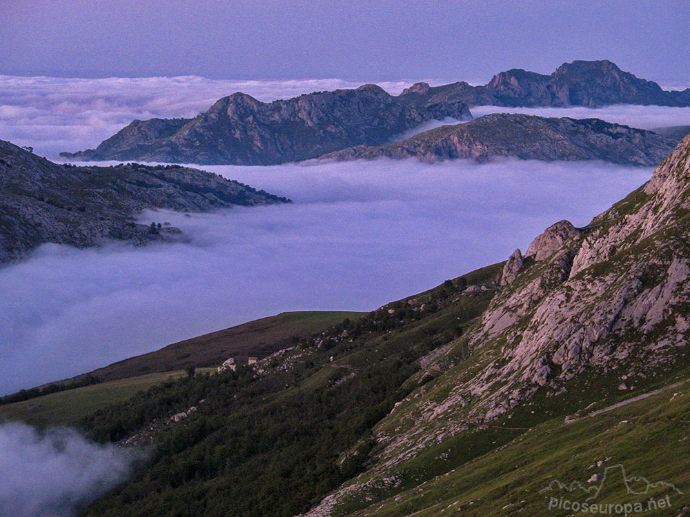 Foto: Subiendo a la Vega de Urriellu, Picos de Europa, Asturias