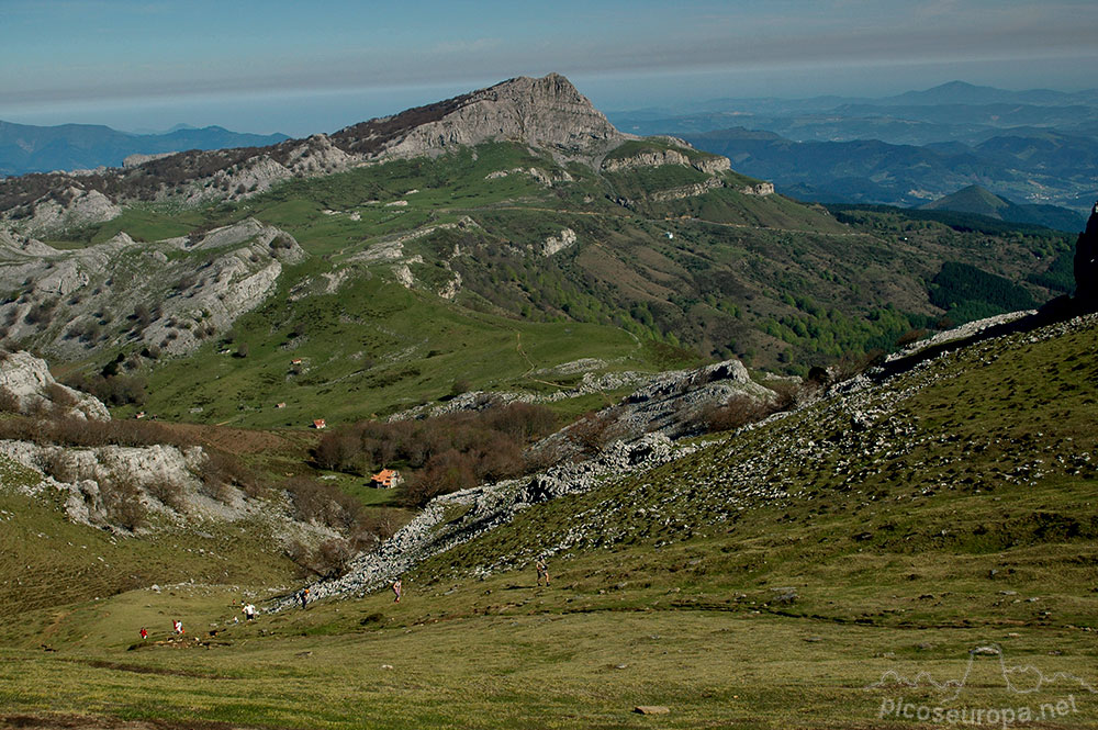 Fotos y Rutas: Gorbeia por las campas de Arraba, Bizkaia, Pais Vasco