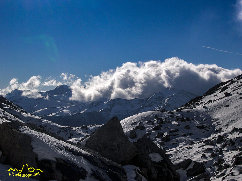 Foto: Curavacas, Peña Prieta y Pico Coriscao