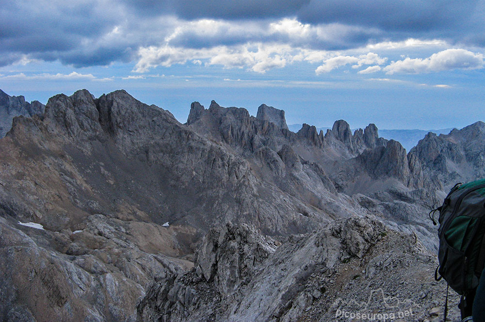 Foto: Panorámica desde Peña Vieja de los Picos de Europa