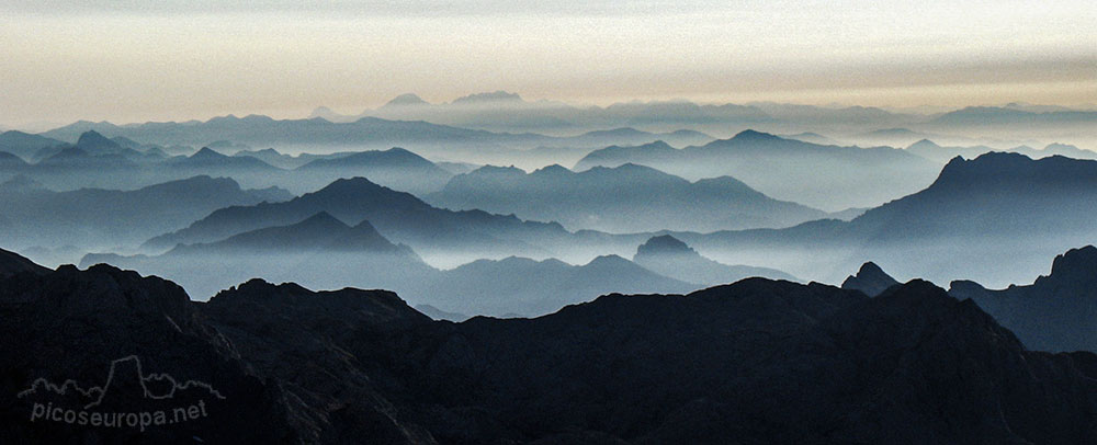 Foto: Paisaje desde el Torre Cerredo, Parque Nacional de Picos de Europa