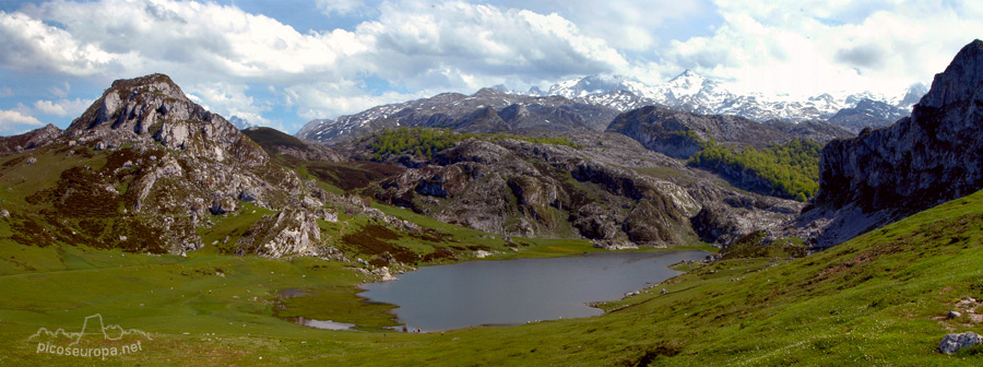 Lago de la Ercina, Lagos de Covadonga, Cornion, Picos de Europa, Parque Nacional, Asturias