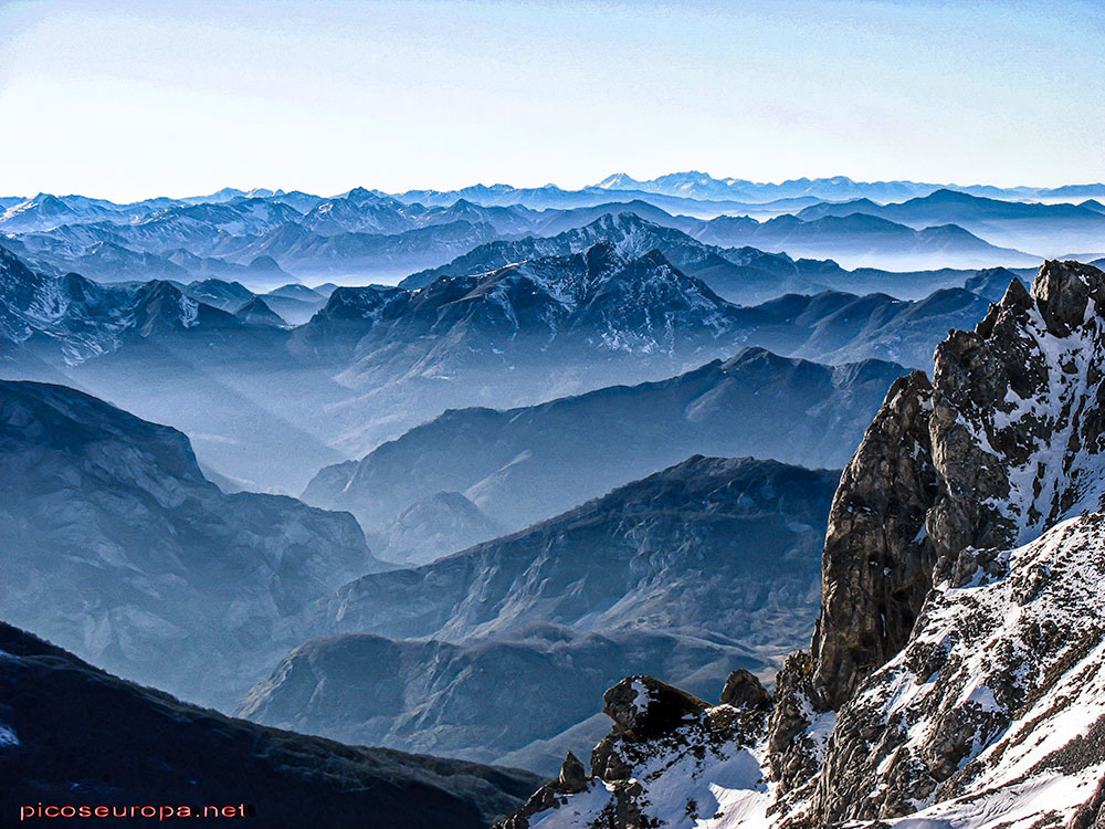 Foto: Cordillera Cantábrica desde el Collado del Burro, Picos de Europa.