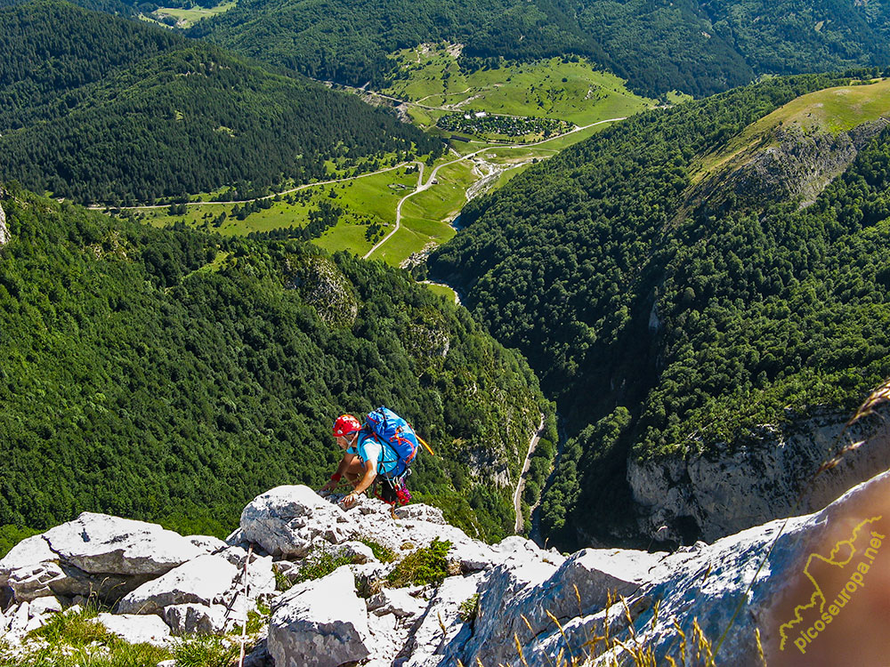 Peña Ezkaurre, Pirineos, entre Aragón y Navarra