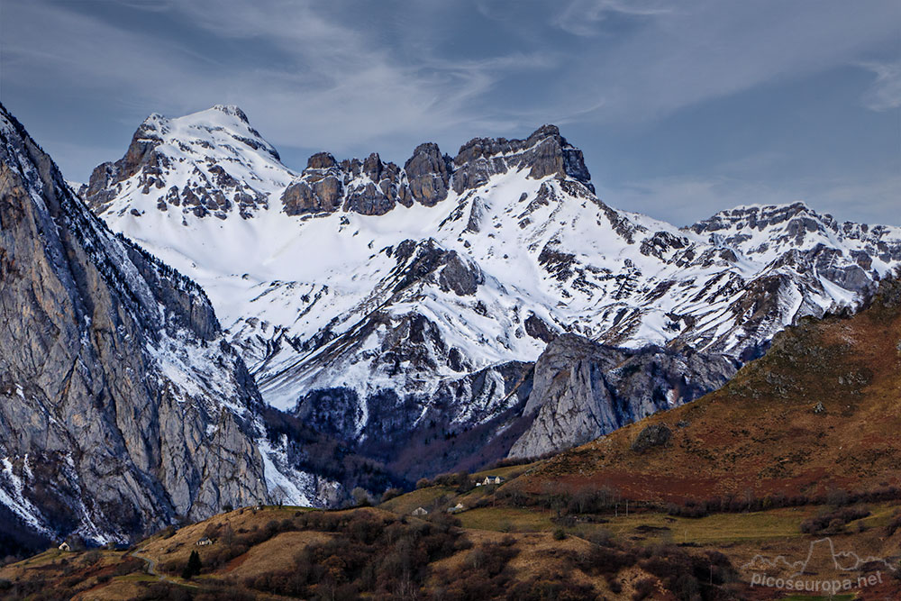 Foto: Pic de Anie, Circo de Lescún, Pirineos, Francia