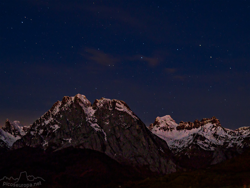 Foto: Mesa de los Tres Reyes, Le Billare, Pic d'Anie y Soum de Couy, Circo de Lescún, Pirineos, Francia