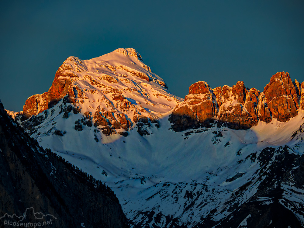 Foto: Pic d'Anie, Circo de Lescún, Pirineos, Francia