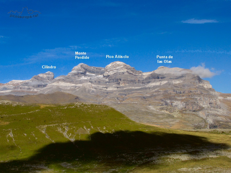 Foto: Las Tres Sorores, Pirineos de Huesca, Aragon, Parque Nacional de Ordesa y Monte Perdido