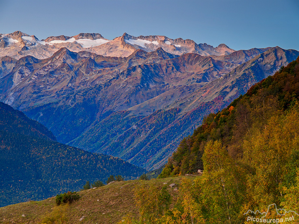 Foto: Desde el Mirador de la val de Varrados, Val d'Aran, Pirineos, Catalunya