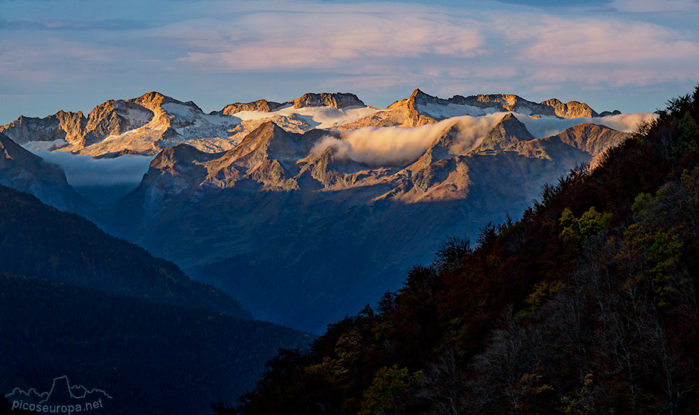 Foto: Desde el Mirador de la val de Varrados, Val d'Aran, Pirineos, Catalunya