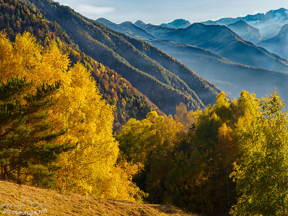 Foto: Desde el Mirador de la val de Varrados, Val d'Aran, Pirineos, Catalunya