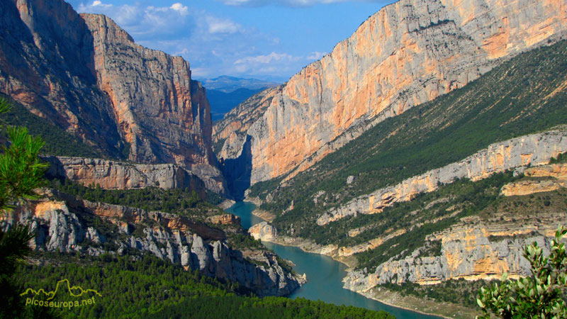 Congost o desfiladero de Mont Rebei, Serra del Montsec, Pre Pirineos entre Aragon y Catalunya