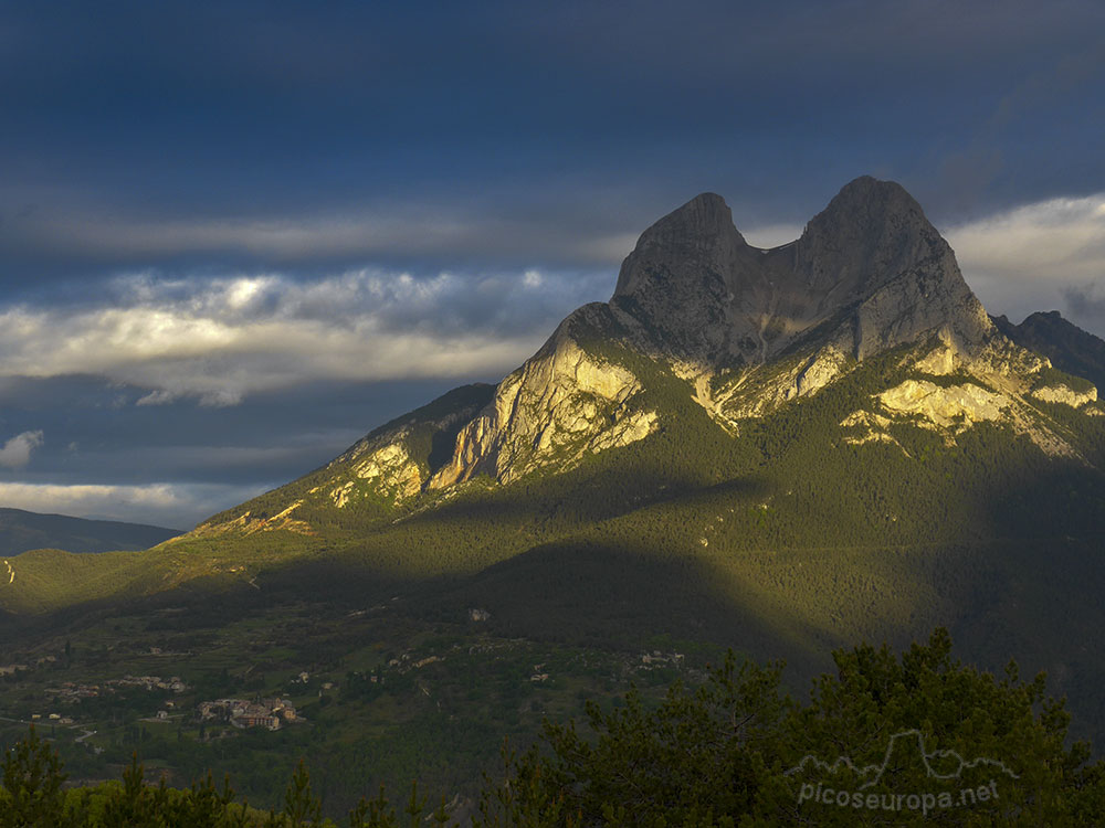 Foto: Pedraforca, PrePirineos, Barcelona, Catalunya