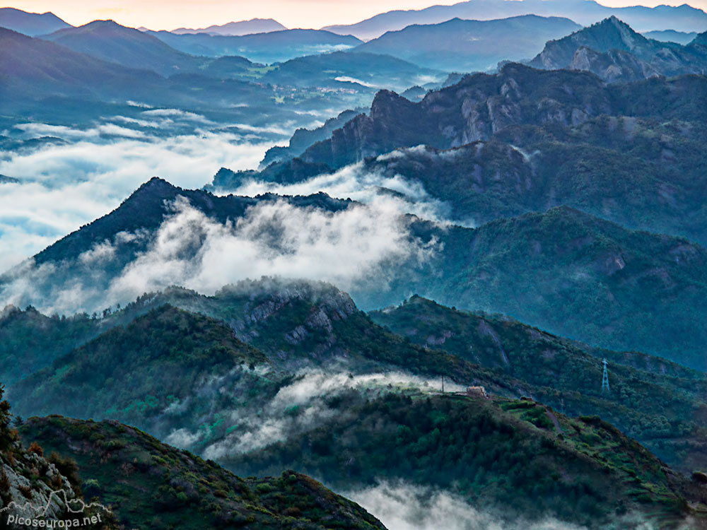 Foto: Santuario de Queralt, Berga, Barcelona, Pre Pirineos de Catalunya