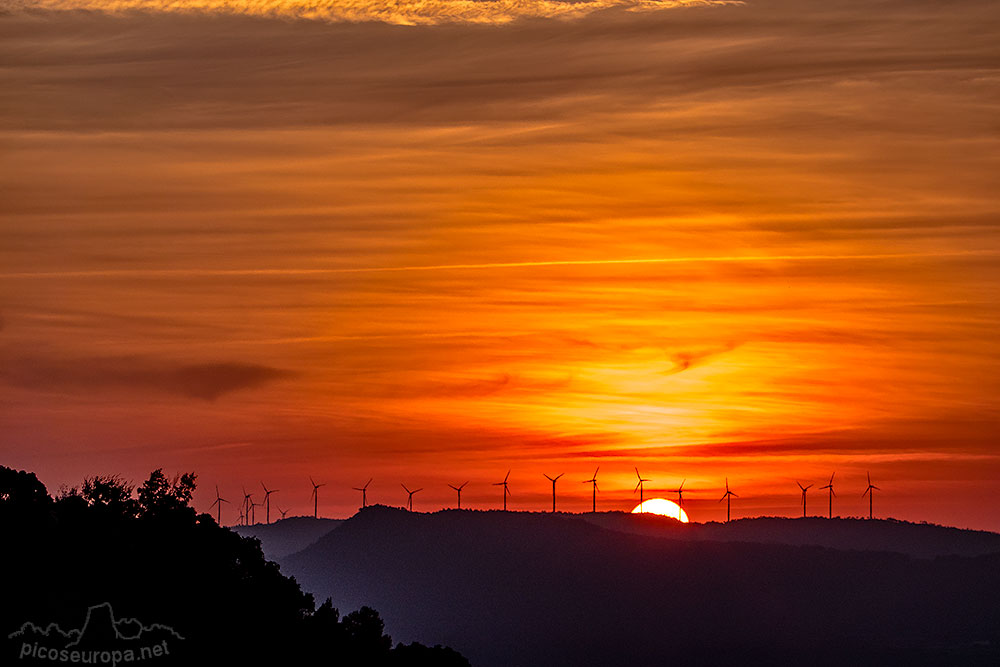 Puesta de sol desde Montserrat, Catalunya.