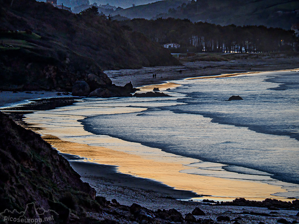 Foto: Playas de San Vicente de la Barquera, Cantabria