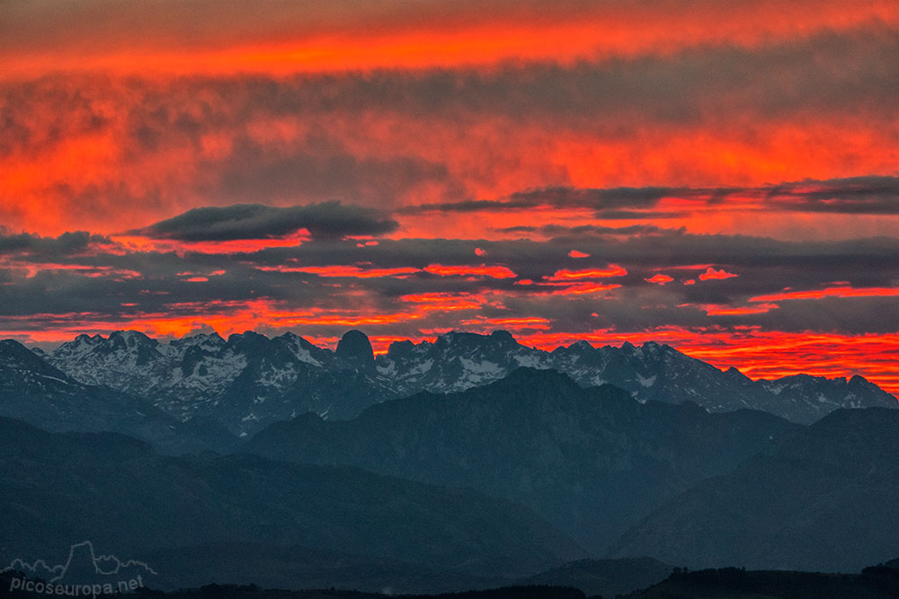 Foto: Puesta de sol desde desde Gerra, San Vicente de la Barquera, Cantabria