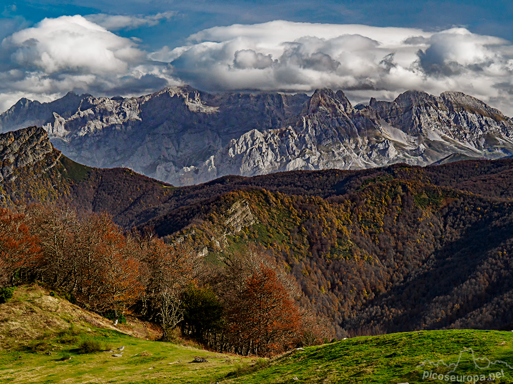 Foto: Picos de Europa desde la Majada de Pozua, Cordillera Cantábrica, León, España