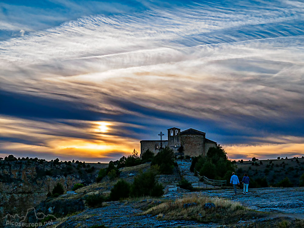 Puesta de sol en el Monasterio de San Frutos, Hoces del Duraton, Segovia, Castilla y León.