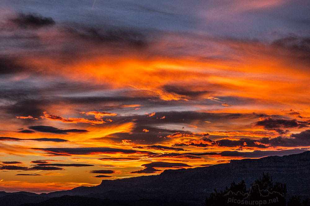 Foto: Puesta de sol en Siurana, Tarragona, Catalunya.