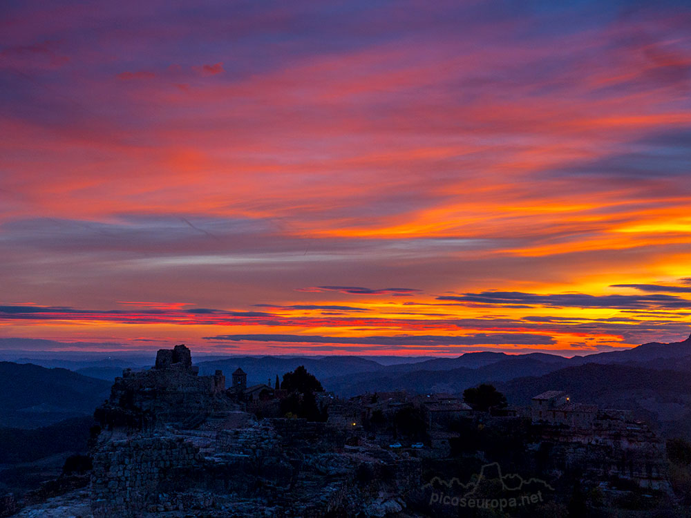 Foto: Puesta de sol en Siurana, Tarragona, Catalunya.