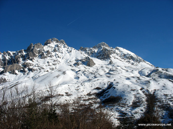 Foto: La Torre del Friero, Valdeón, Picos de Europa, León