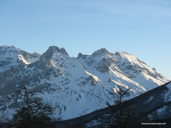 Picos del Friero desde el Puerto de Panderruedas, Valdeón, Picos de Europa, León